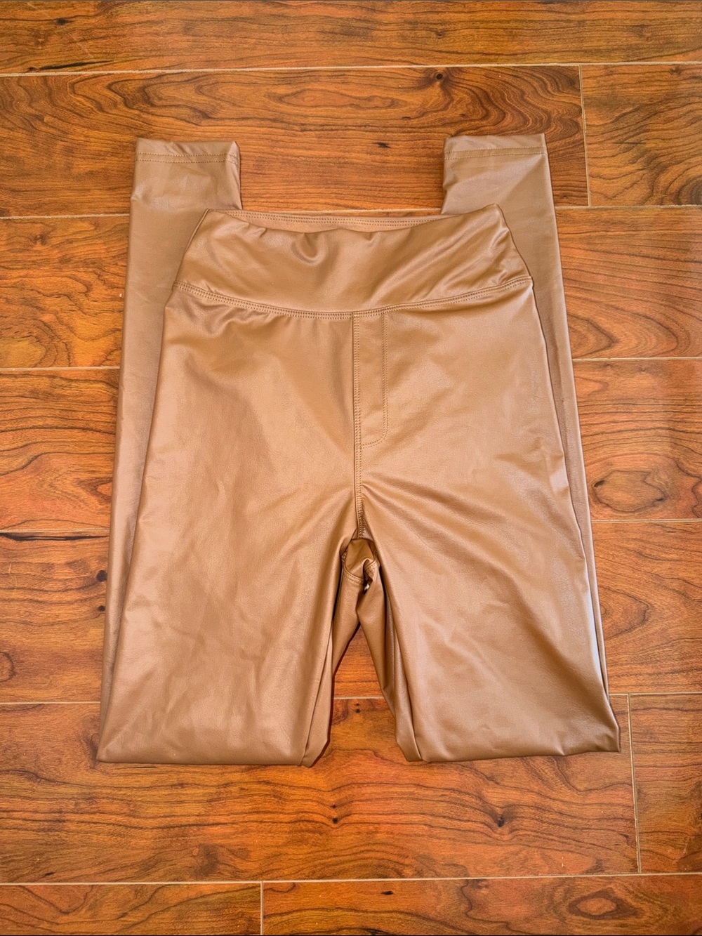 NWOT Aerie Offline Carmel Brown Vegan Leather High Waisted Leggings
